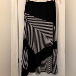 LAST CHANCE - Chico’s Size 0 Black and White Jersey Knit Maxi Skirt
